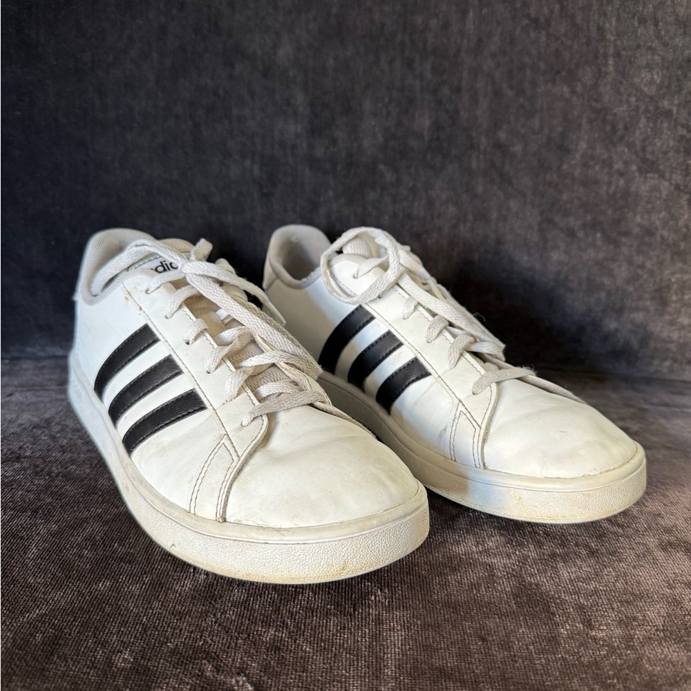 Boys Adidas Grand Court Tennis Shoes White and Black Sneakers size 6.5 big kids